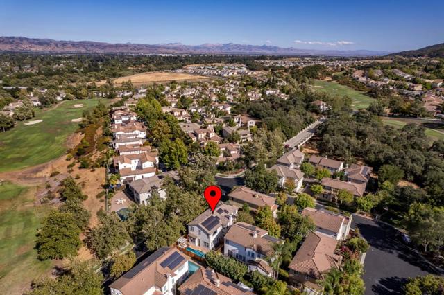 2107 Gullane Way, Gilroy CA: https://media.crmls.org/mediaz/f23e9fad-003f-43e0-9229-aac64d9d2449.jpg