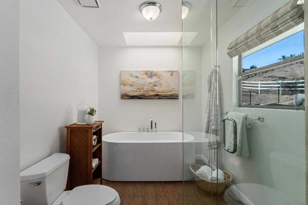 MLS #250034940SD img 21