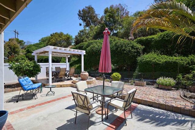 Detail Gallery Image 1 of 36 For 4547 Cordoba Way, Oceanside,  CA 92056 - 2 Beds | 2 Baths