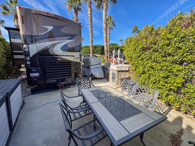 80394 Avenue 48, Indio CA: https://media.crmls.org/mediaz/f242c0c1-1fd2-4db0-b4e0-a70932b37842.jpg