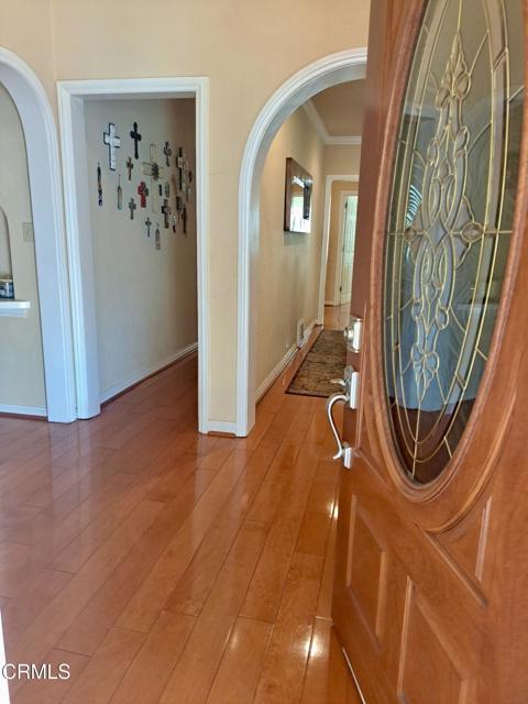 208 N Primrose Avenue, Alhambra CA: https://media.crmls.org/mediaz/f24375aa-8762-4e51-8a6f-2ec6cb1691fe.jpg