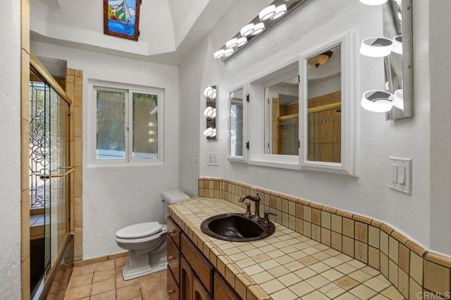 10720 Eureka Rd, Spring Valley CA: https://media.crmls.org/mediaz/f2449873-02c1-4f9a-abfb-9e5c3f51c64b.jpg