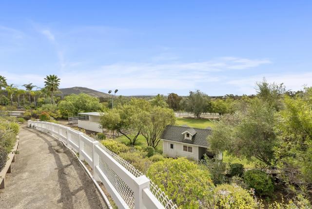 Detail Gallery Image 15 of 19 For 3401 Adams Run, Encinitas,  CA 92024 - 6 Beds | 4/1 Baths