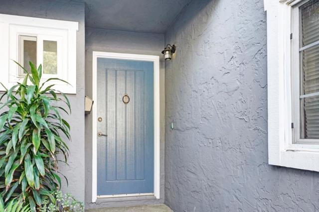 988 S Arnold Way, Half Moon Bay CA: https://media.crmls.org/mediaz/f2454283-aa93-4d9e-b5b4-469e1455758b.jpg
