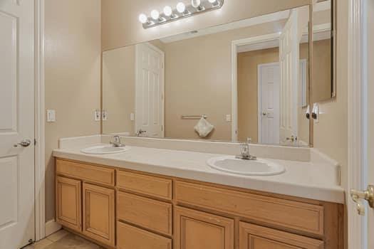 2557 Bentley Ridge Drive, San Jose CA: https://media.crmls.org/mediaz/f245af17-46f1-4ebb-aed2-df6bd4ced4fc.jpg