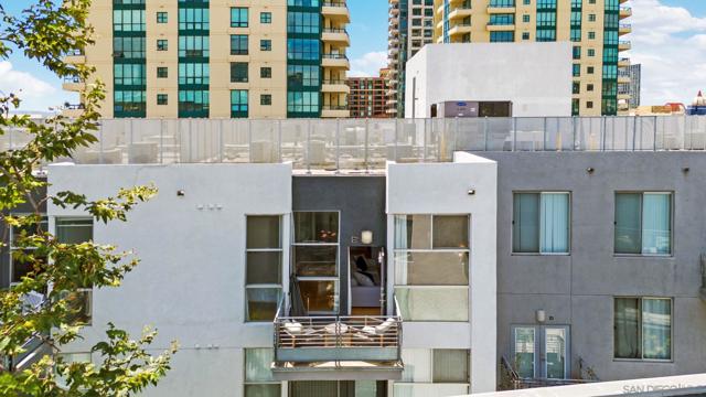 120 Island, San Diego CA: https://media.crmls.org/mediaz/f245b0a9-0c93-4c6b-a8a7-3a9db4f0aa03.jpg