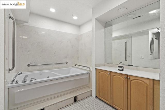 3459 Pinewood Dr, Hayward CA: https://media.crmls.org/mediaz/f245fee2-f17b-48a1-a94a-22c3decf8fcf.jpg