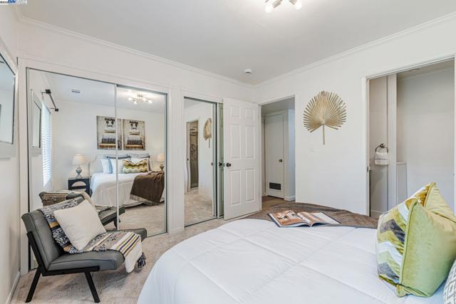 825 Oak Grove Rd, Concord CA: https://media.crmls.org/mediaz/f246d7b7-f265-4bf6-b94d-207dac7ef752.jpg