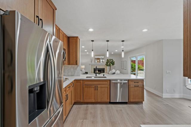 Detail Gallery Image 13 of 44 For 3442 Celinda Dr, Carlsbad,  CA 92008 - 5 Beds | 2/1 Baths