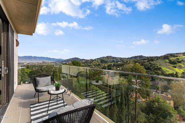 Detail Gallery Image 20 of 69 For 12480 Viewcrest Rd, Los Angeles,  CA 91604 - 5 Beds | 7 Baths