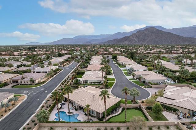 49700 Althea Court, La Quinta CA: https://media.crmls.org/mediaz/f2490457-41db-4eef-9aed-7cdc9c0b83a6.jpg