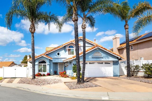 Detail Gallery Image 4 of 54 For 9126 Sinsonte Ln, Lakeside,  CA 92040 - 4 Beds | 3 Baths