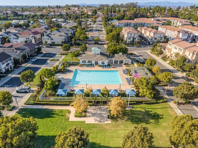 4382 Pacifica Way, Oceanside CA: https://media.crmls.org/mediaz/f24a7685-c646-46e2-a5d8-d245f5a1a62f.jpg