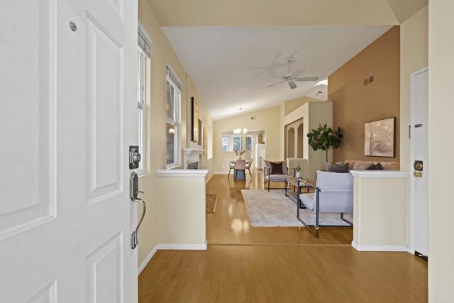 Detail Gallery Image 4 of 24 For 11086 Doverhill Rd, San Diego,  CA 92131 - 3 Beds | 2 Baths