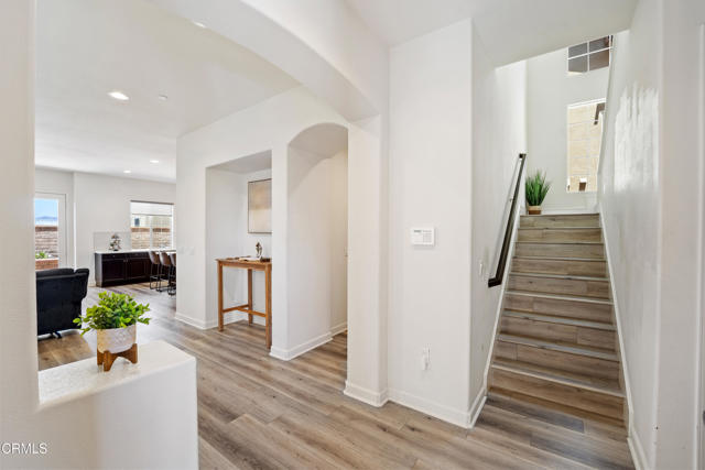 1521 Thorpe Trail, Oxnard CA: https://media.crmls.org/mediaz/f24aeaf2-bf7a-4a78-a59d-0e9347c7f373.jpg