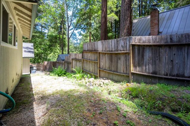 1151 Lakeside Drive, Felton CA: https://media.crmls.org/mediaz/f24b9ba8-d34b-4242-878c-582dbe48acdc.jpg