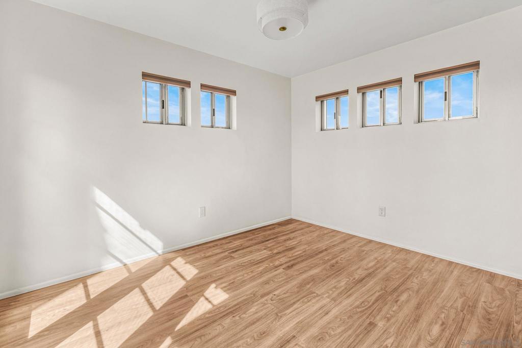 915 Civic Center Dr - photo 19
