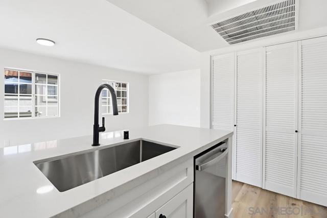 742 Eastshore Ter, Chula Vista CA: https://media.crmls.org/mediaz/f24c217a-d789-4138-b916-a51cf58e2696.jpg