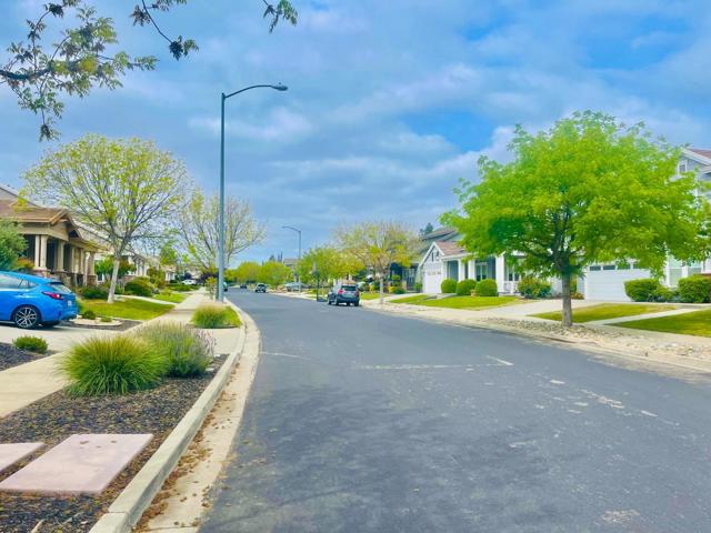 2958 Bresso Drive, Livermore CA: https://media.crmls.org/mediaz/f24c5c08-f399-44d2-9e0b-42e0da9a7040.jpg