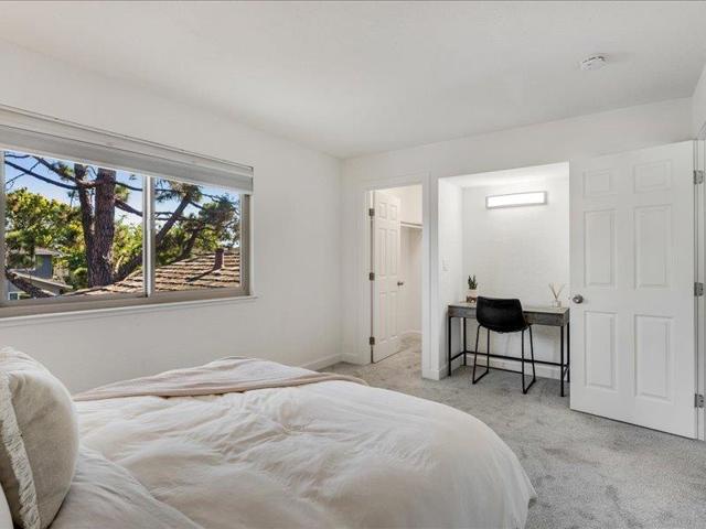 4475 Diamond Street, Capitola CA: https://media.crmls.org/mediaz/f24c8d7d-e017-44d7-946e-1ef81ec088cd.jpg