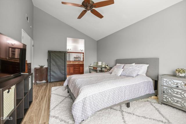 9542 Halifax Street, Ventura CA: https://media.crmls.org/mediaz/f24ca584-8844-4d51-9087-00e9df00fda3.jpg