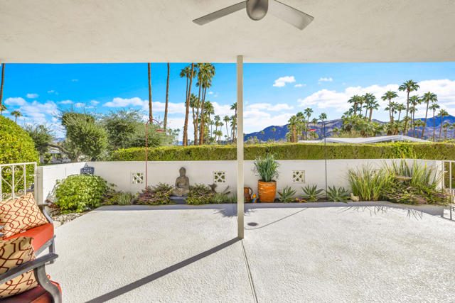 2400 S Palm Canyon Drive, Palm Springs CA: https://media.crmls.org/mediaz/f24cb1f6-e254-4d2c-ad40-94fda3066368.jpg
