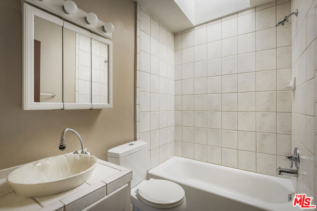 MLS #25618021 image #21