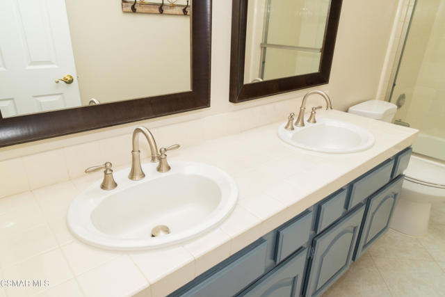 3154 Provence Place, Thousand Oaks CA: https://media.crmls.org/mediaz/f24ce999-2080-47f4-96b2-ed4e6d09d9d1.jpg