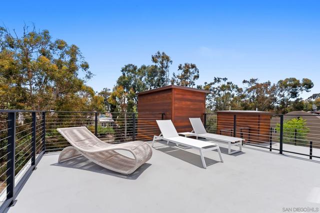 1034 Pennsylvania Avenue, San Diego CA: https://media.crmls.org/mediaz/f24d0462-cdd5-4958-8683-d499da2831f8.jpg