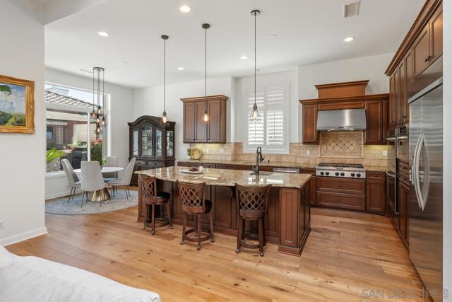 15674 Via Santa Pradera, San Diego CA: https://media.crmls.org/mediaz/f24d7467-639c-4bcc-81a5-c6a152ef235c.jpg