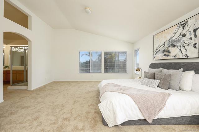 641 Serrano Ln, Chula Vista CA: https://media.crmls.org/mediaz/f24d9119-8a6e-48c5-8209-7771dbb6be09.jpg