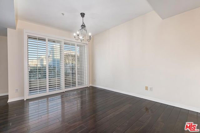 1257 Brockton Avenue, Los Angeles CA: https://media.crmls.org/mediaz/f24ecf2f-612d-48a1-adba-af62bc9ddd2f.jpg