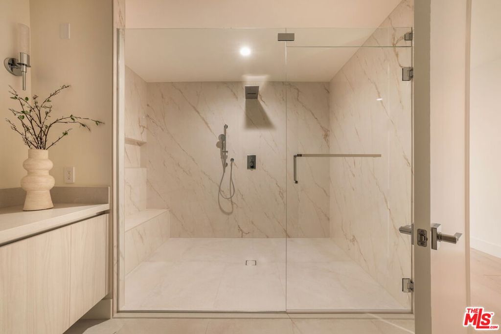MLS #26839459 image #17
