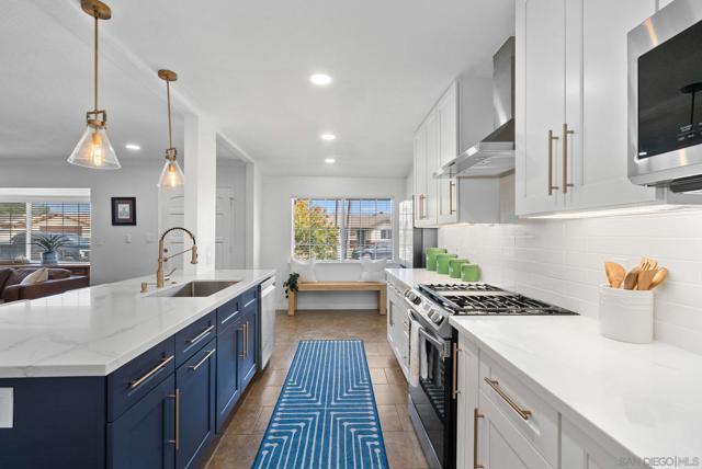 Image 9 of 33 For 4182 Seri Street