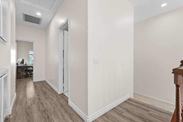 Detail Gallery Image 25 of 45 For 596 Fenwick Way #C,  Simi Valley,  CA 93065 - 3 Beds | 2/1 Baths