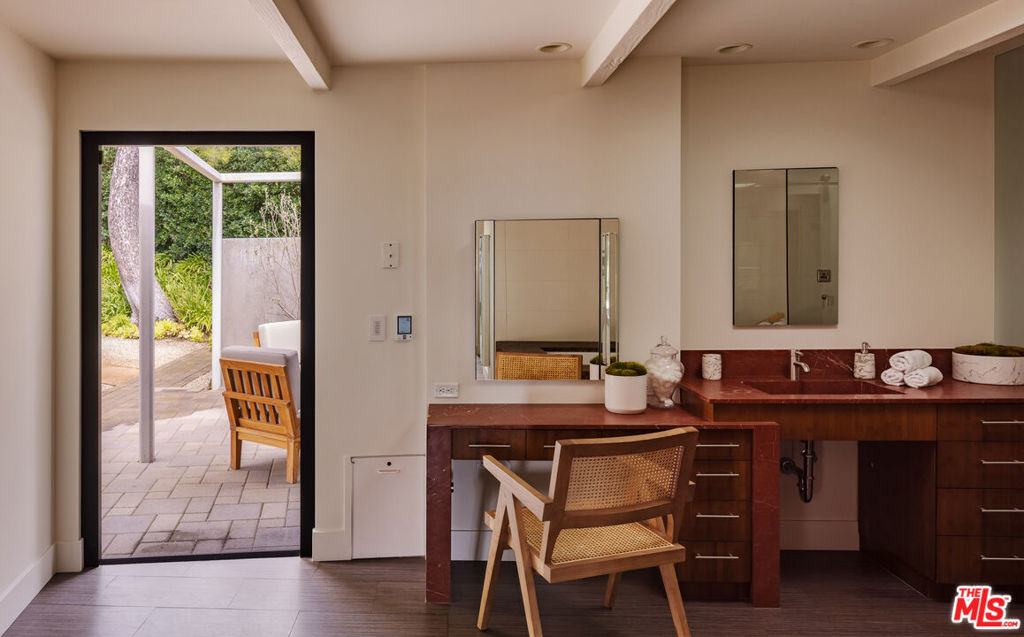 MLS #25520841 image #21