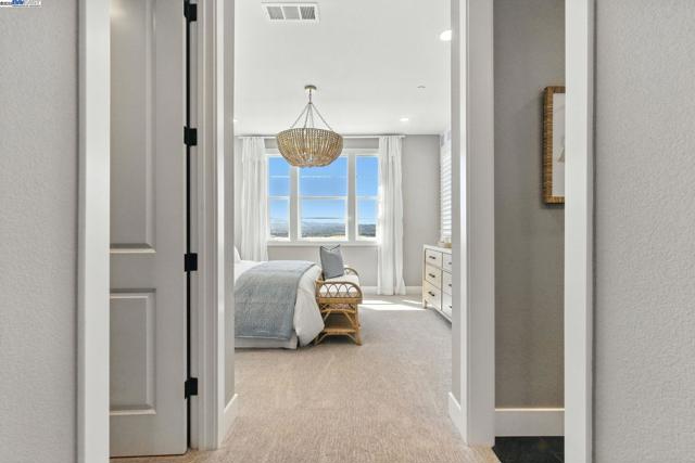 1725 SW Wren, Dublin CA: https://media.crmls.org/mediaz/f25460c5-ef8a-43b7-a68f-3065241401d0.jpg
