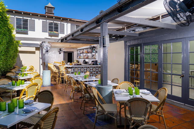 664 Palm Canyon Drive, Palm Springs CA: https://media.crmls.org/mediaz/f254abb8-c03b-42f7-a3f6-76276f8ec5d4.jpg
