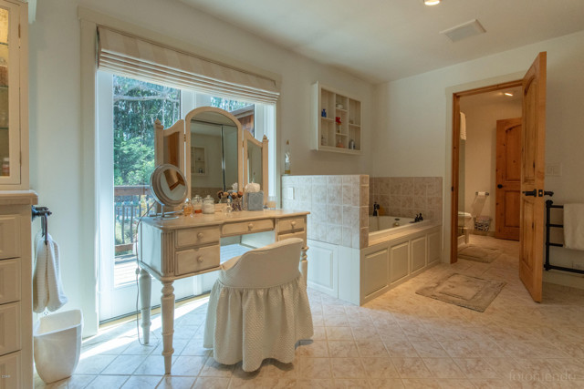 Detail Gallery Image 25 of 59 For 9350 N Highway 1, Mendocino,  CA 95460 - 4 Beds | 4 Baths