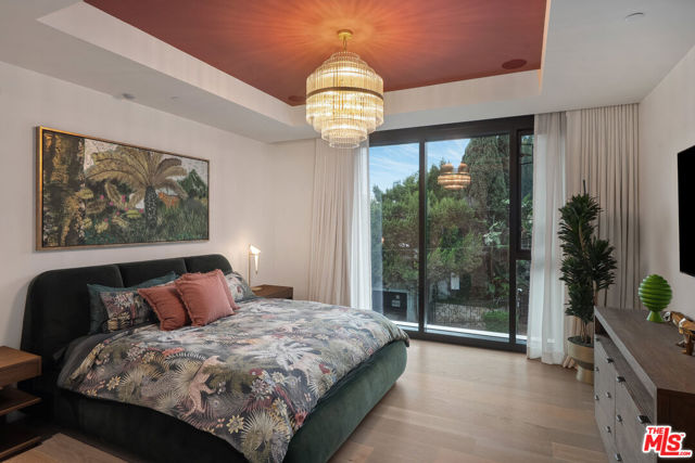 8420 W Sunset Boulevard, West Hollywood CA: https://media.crmls.org/mediaz/f2554862-6ba8-4483-9f2a-952d0cd50e36.jpg