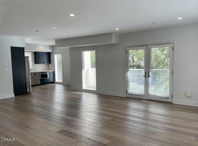 137 S Wilson Avenue, Pasadena CA: https://media.crmls.org/mediaz/f255bf3a-101b-4c68-bb3a-147e4d320cfd.jpg
