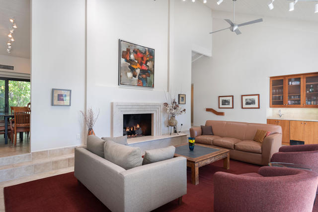 34955 Mission Hills Drive, Rancho Mirage CA: https://media.crmls.org/mediaz/f25615ef-4204-449a-9540-fdefadadf6f7.jpg