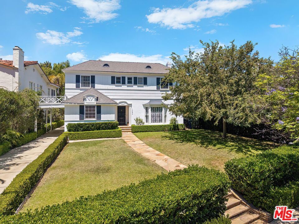 1063 Selby Avenue