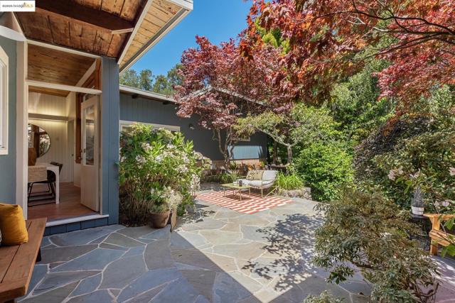 39 Norwood Ave, Kensington CA: https://media.crmls.org/mediaz/f257d92d-723e-41a5-aa68-acd87149139f.jpg