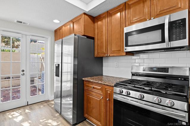 15913 Avenida Villaha, San Diego CA: https://media.crmls.org/mediaz/f2583180-af01-45dc-801d-e561e1389eaf.jpg