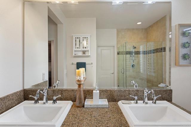 674 Calypso Pl, Encinitas CA: https://media.crmls.org/mediaz/f2593af4-9f3a-4008-ad30-3c0ce1693c89.jpg