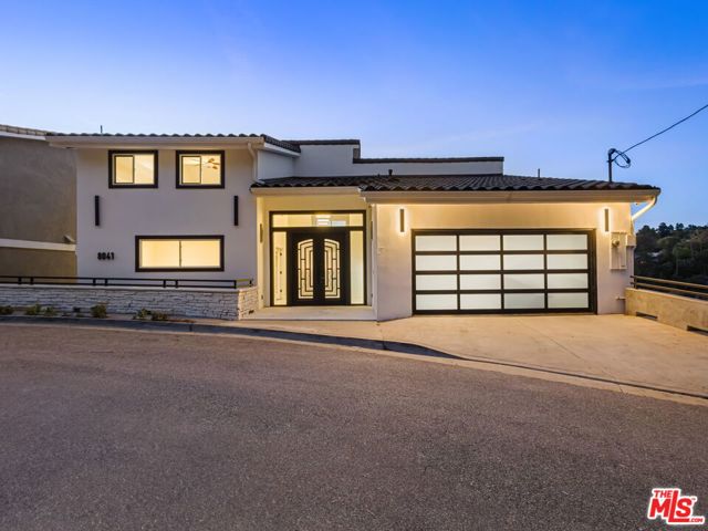 8041 Bulwer Drive, Los Angeles CA: https://media.crmls.org/mediaz/f2596b80-323c-454f-8b6d-6fca655e2e9c.jpg