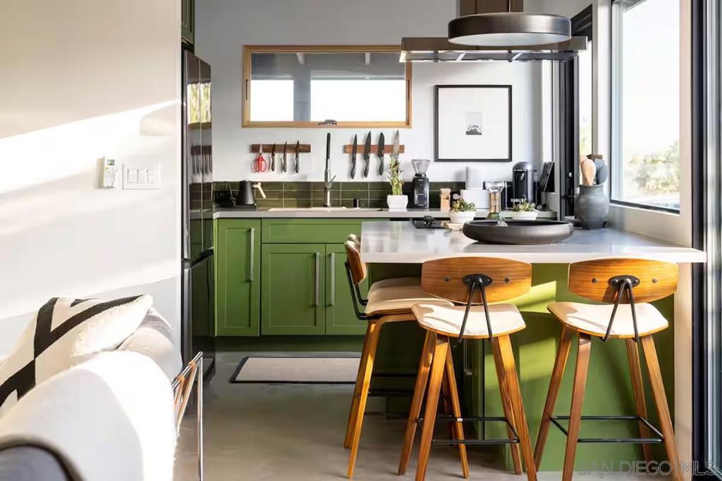 MLS #250043924SD image #3