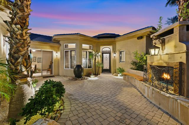 51518 Via Sorrento, La Quinta CA: https://media.crmls.org/mediaz/f25a8bea-b3e4-4e37-b3bf-c65a0657abeb.jpg