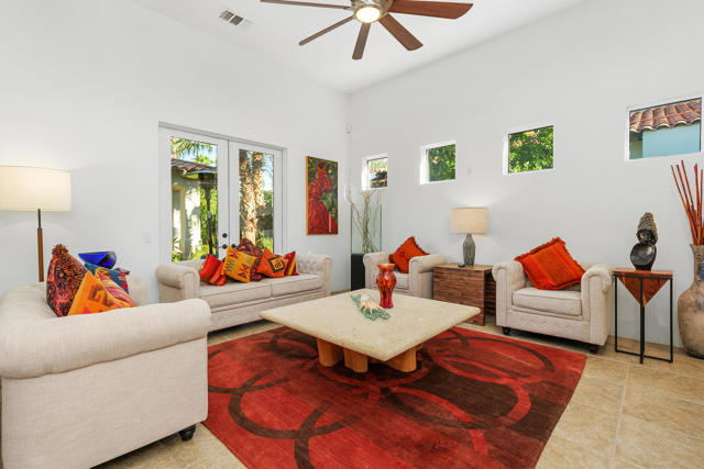 284 Loch Lomond Road, Rancho Mirage CA: https://media.crmls.org/mediaz/f25b1704-1a0c-494c-9af4-04c69d7b228a.jpg